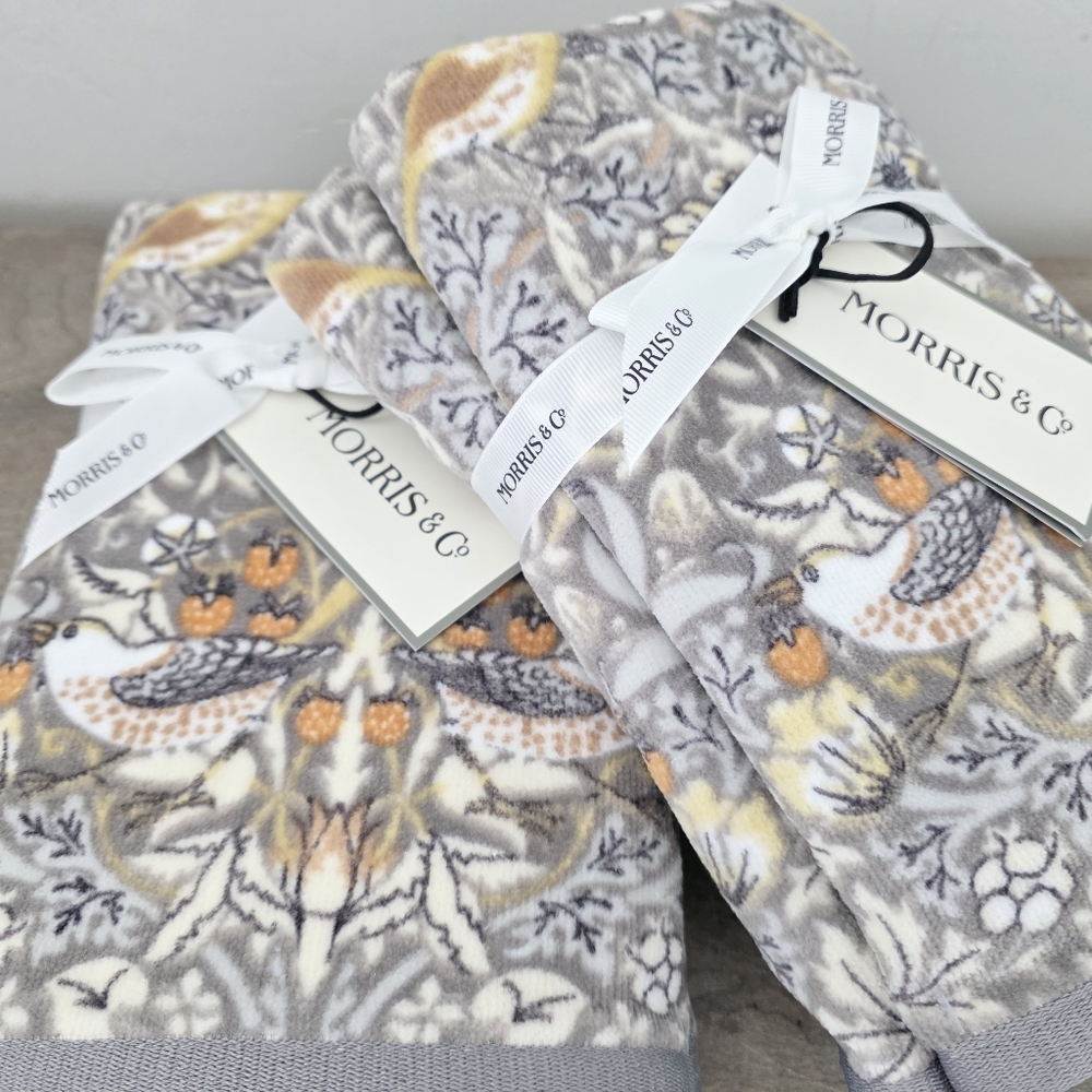 Set of 4 William Morris & Co Velour Strawberry Thief Hand Towels - 4 hand towels - Picture 2 of 4